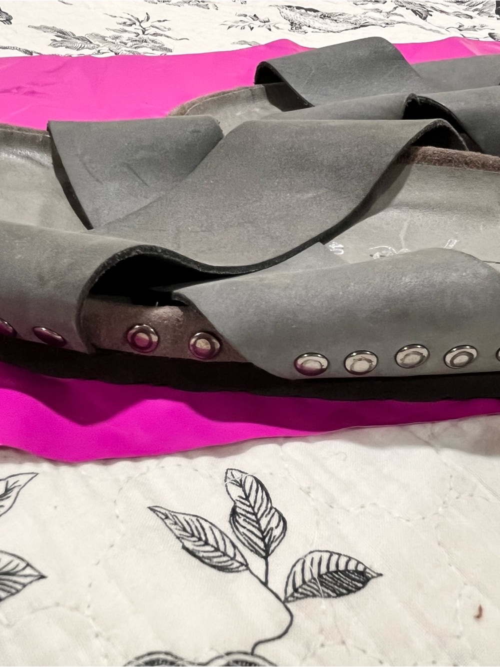 Free People Gray Studded Crossover Slide Sandals 9 40